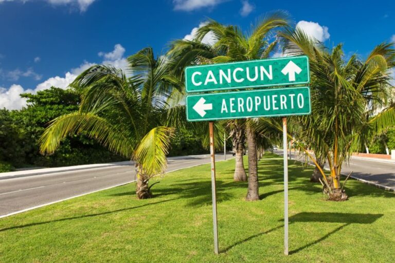 Uber obtient l&rsquo;approbation officielle pour opérer à l&rsquo;aéroport de Cancun