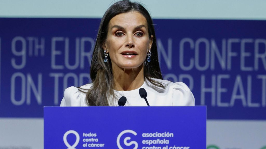 La reine Letizia et son plaidoyer contre le tabac : "Fumer est une maladie"
