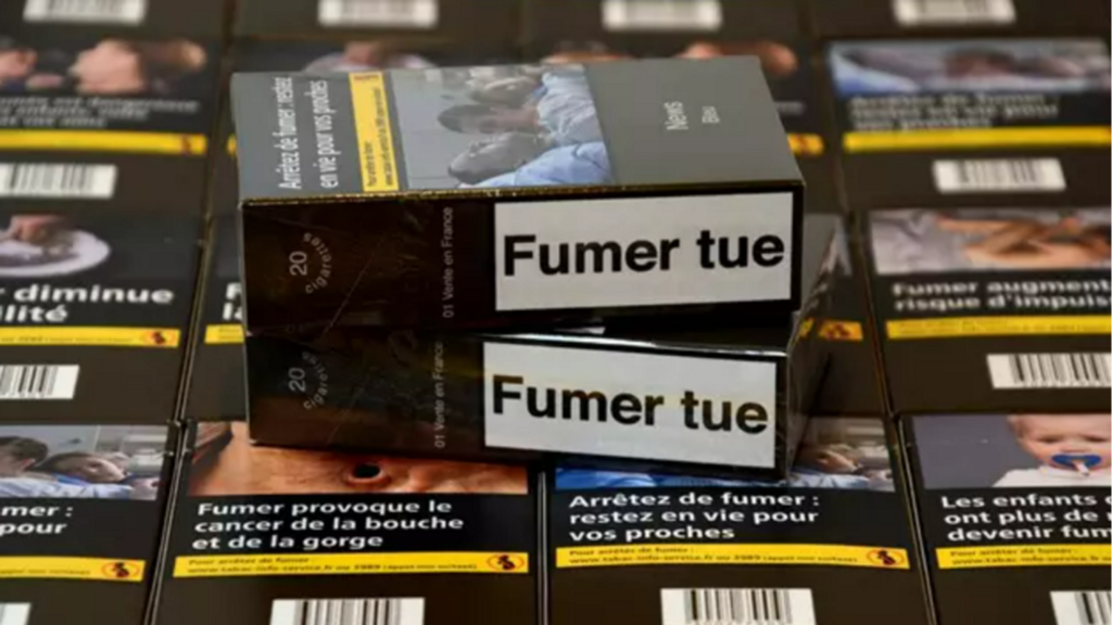 La France va augmenter le prix du tabac : elle portera le prix d'un paquet à 12 euros en 2025