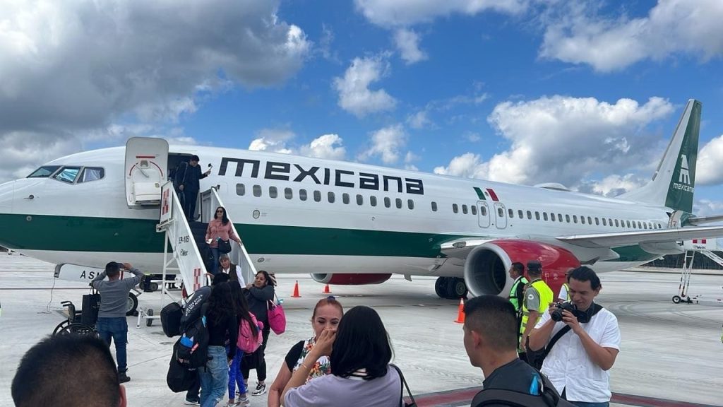 La première compagnie aérienne atterrit un vol commercial au nouvel aéroport de Tulum