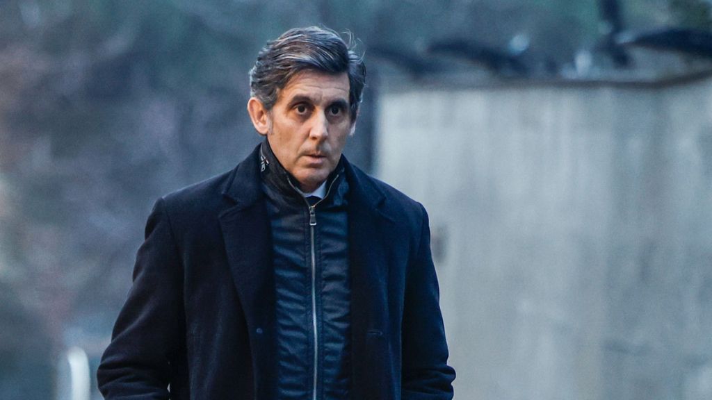 Le président de Telefónica, José María Álvarez-Pallete, à son arrivée à la chapelle funéraire de Miguel Barroso