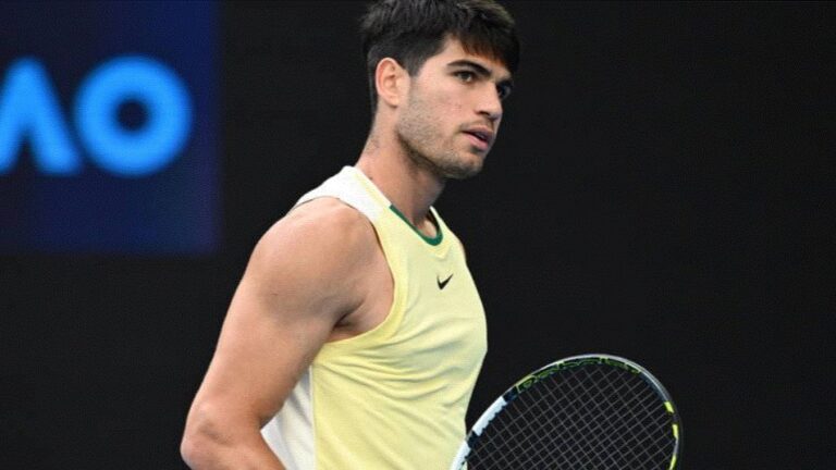 Carlos Alcaraz tombe face à Zverev et fait ses adieux à l&rsquo;Open d&rsquo;Australie