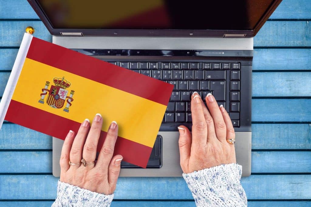 L'Espagne adopte enfin une loi sur les visas et la fiscalité pour les nomades numériques et les startups