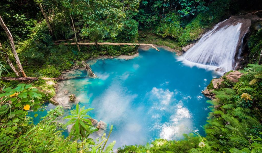Source minérale du Trou Bleu