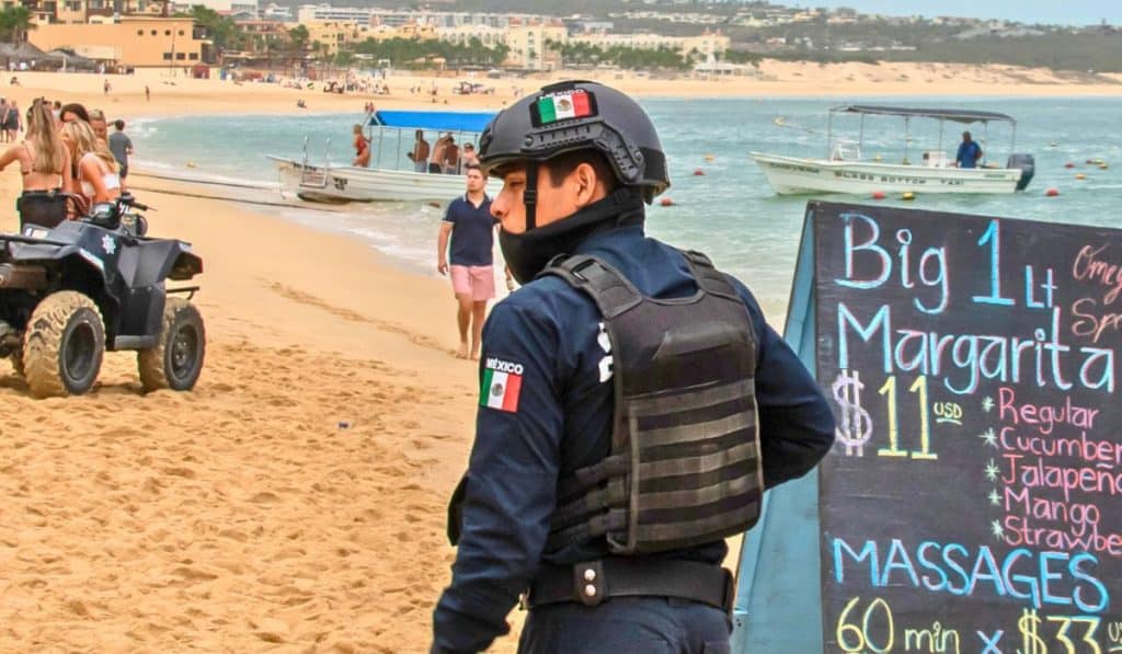 La police de Los Cabos intensifie les mesures de sécurité pour accroître la sécurité des touristes en 2024