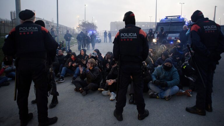 Portestas de fonctionnaires dans cinq prisons de Catalogne
