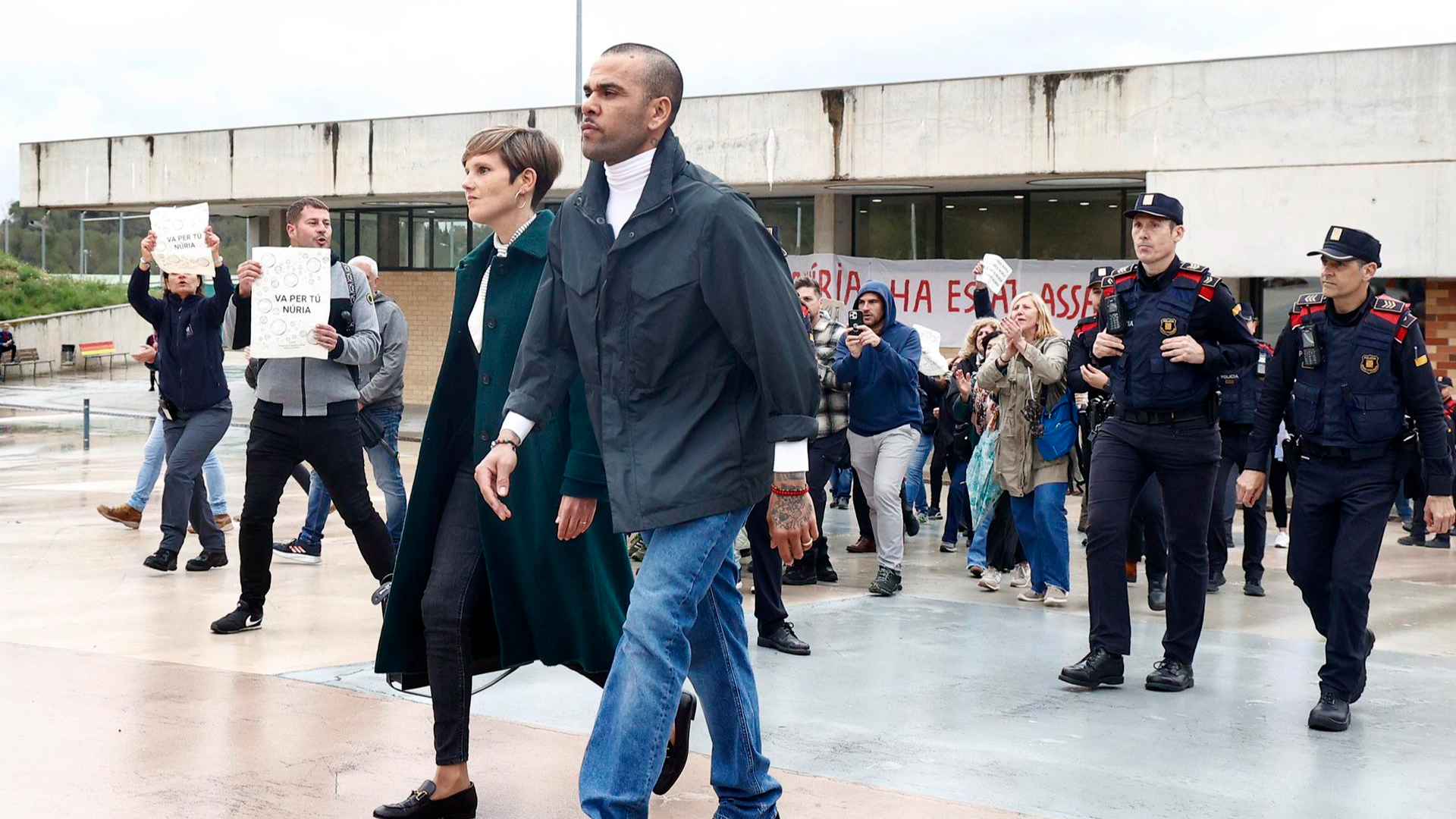 première image de l'ancien footballeur après sa sortie de prison