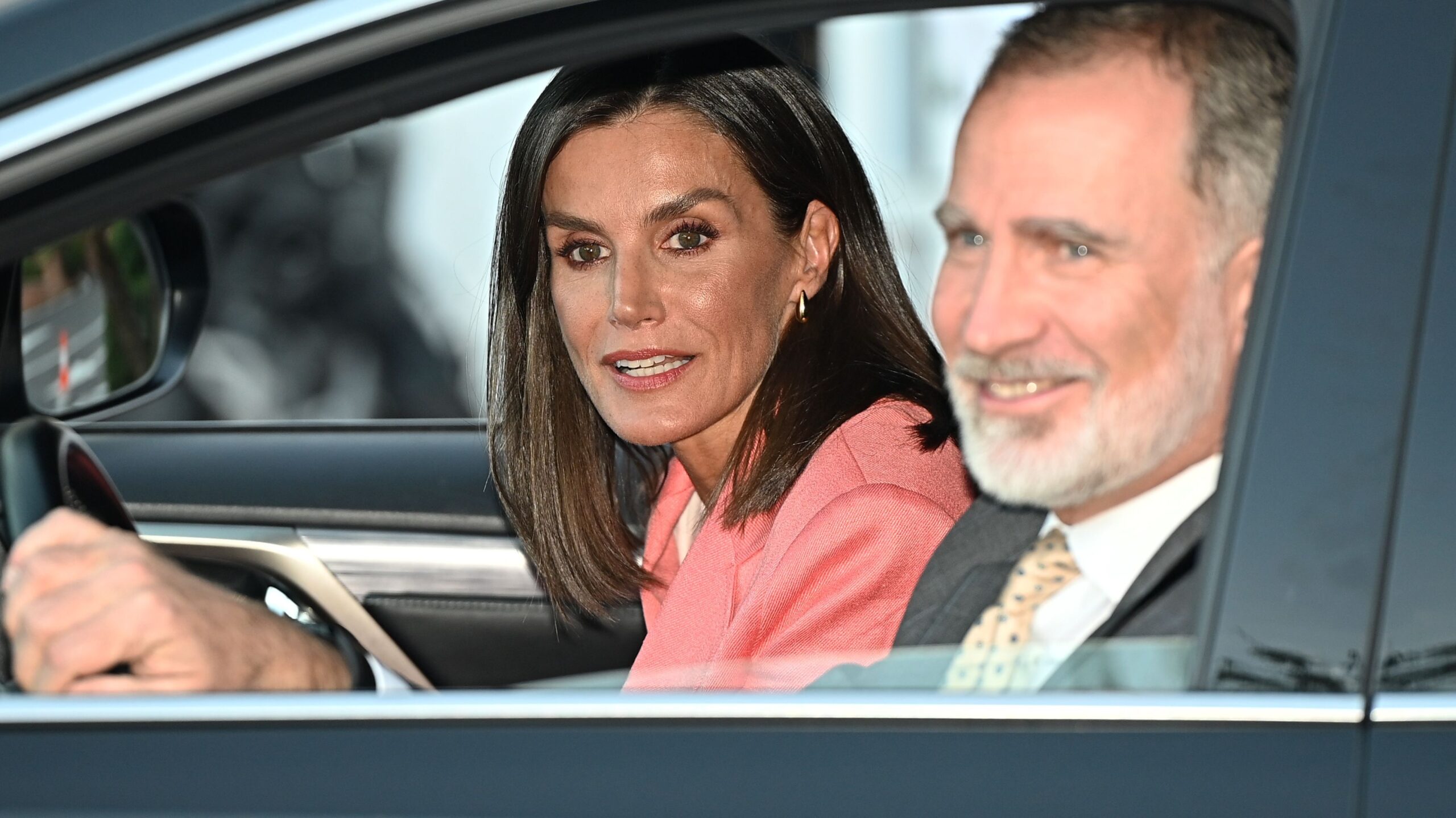 De quel névrome de Morton souffre la reine Letizia ?  Causes de votre rechute