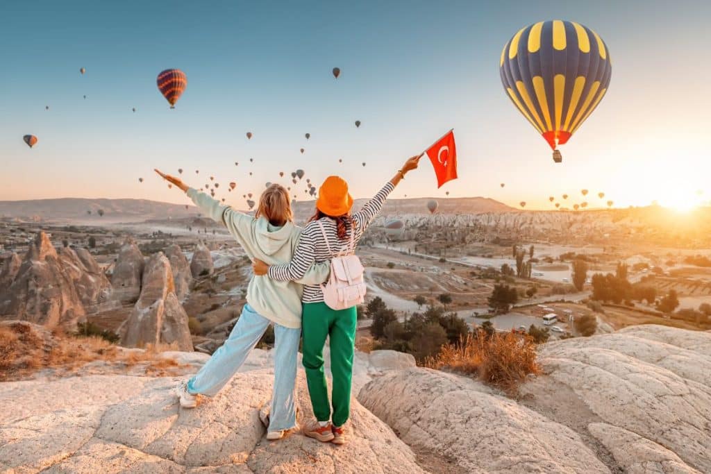 La Turquie rejoint le battage médiatique et lance un visa pour les nomades numériques