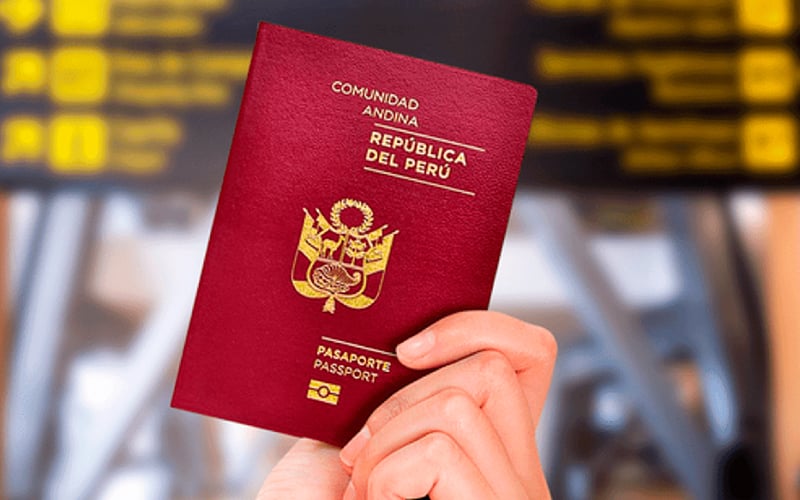Les migrations ont établi les frais de passeport de 10 ans