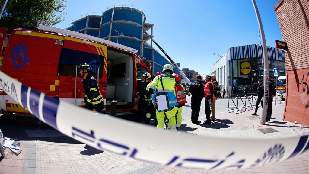 Deux ouvriers coincés lors de la chute du sol d'un immeuble en cours de réhabilitation à Madrid