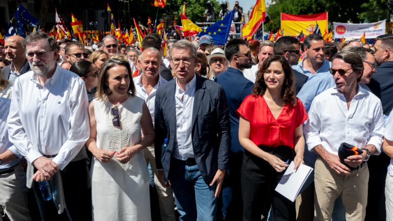 manifestation du PP à la Puerta de Alcalá