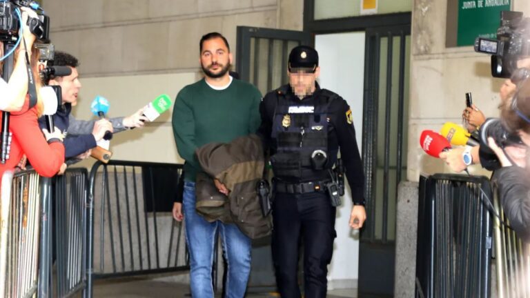 Le juge libère Antonio Tejado et les autres enquêteurs sans caution