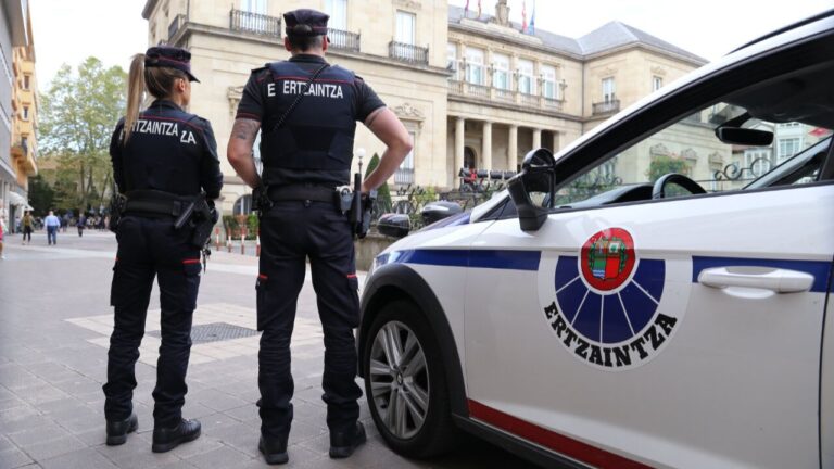 Un jeune homme meurt poignardé à Algorta