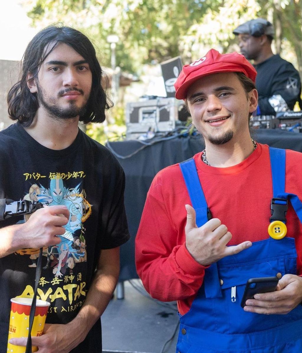 Bigi et son frère aîné, Prince Jackson, en novembre 2022.