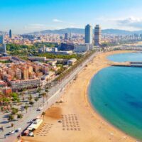 Barcelone va interdire les boutiques de produits touristiques de mauvaise qualité