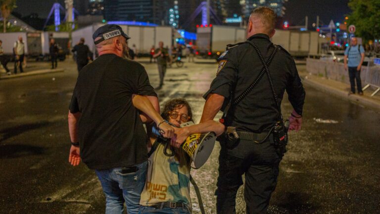 Au moins 33 personnes arrêtées lors de manifestations contre le gouvernement israélien