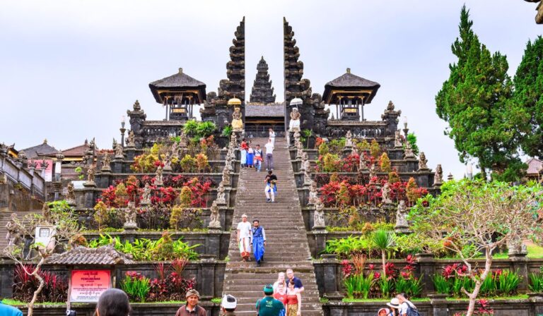 Bali rappelle aux touristes la liste des choses à faire et à ne pas faire avant la haute saison
