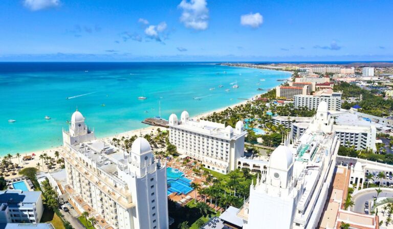 Cette île des Caraïbes est le premier pays à autoriser l'entrée avec un passeport numérique