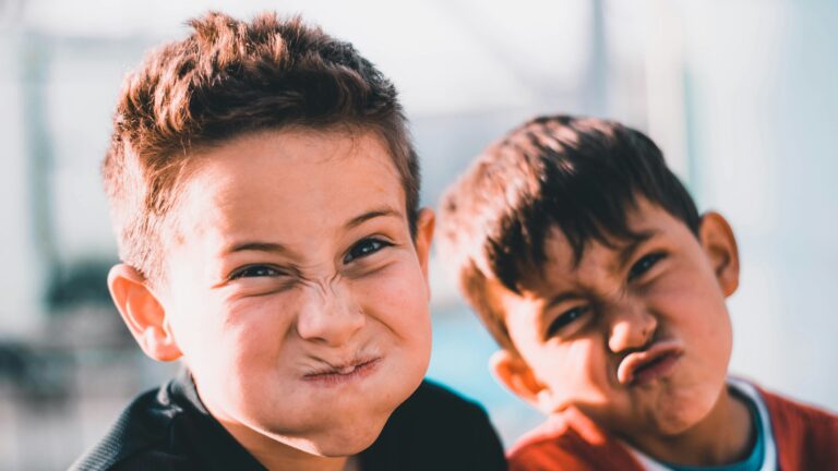 Comment demander 8 semaines de congé parental payé cet été ?