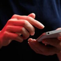 La DGT alerte sur une nouvelle vague de fraude par SMS