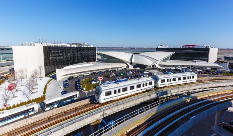 NYC AirTrain lance une offre d'été pour les trajets JFK-City à partir de 4,25 $