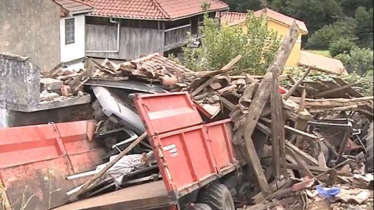 Un homme et un enfant meurent dans un accident avec un tracteur à Cudillero, Asturies
