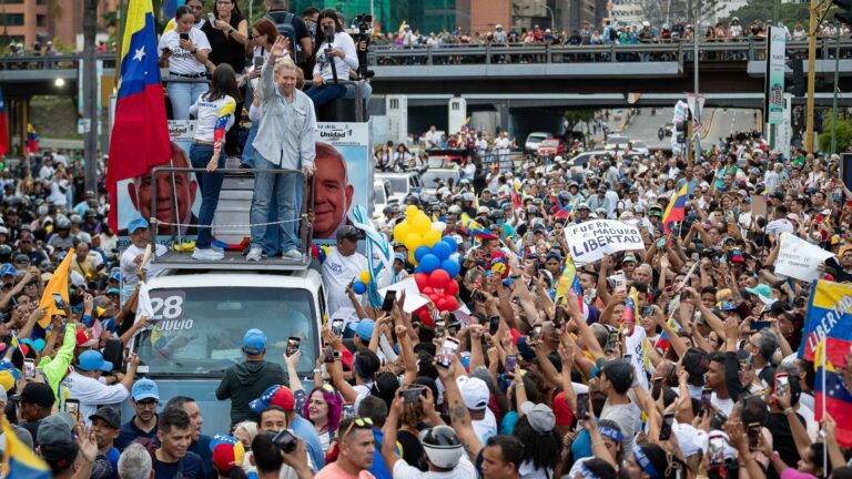 Maduro cherche à asseoir son pouvoir lors d'élections où l'opposition a des options