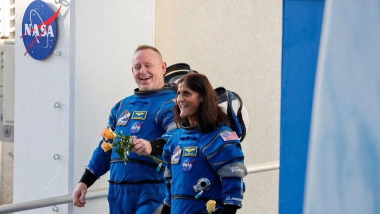 Butch Wilmore et Sunita Williams, deux astronautes piégés dans l'espace