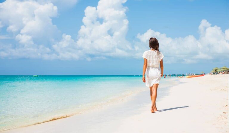 Cette île moins connue nommée destination balnéaire n°1 des Caraïbes
