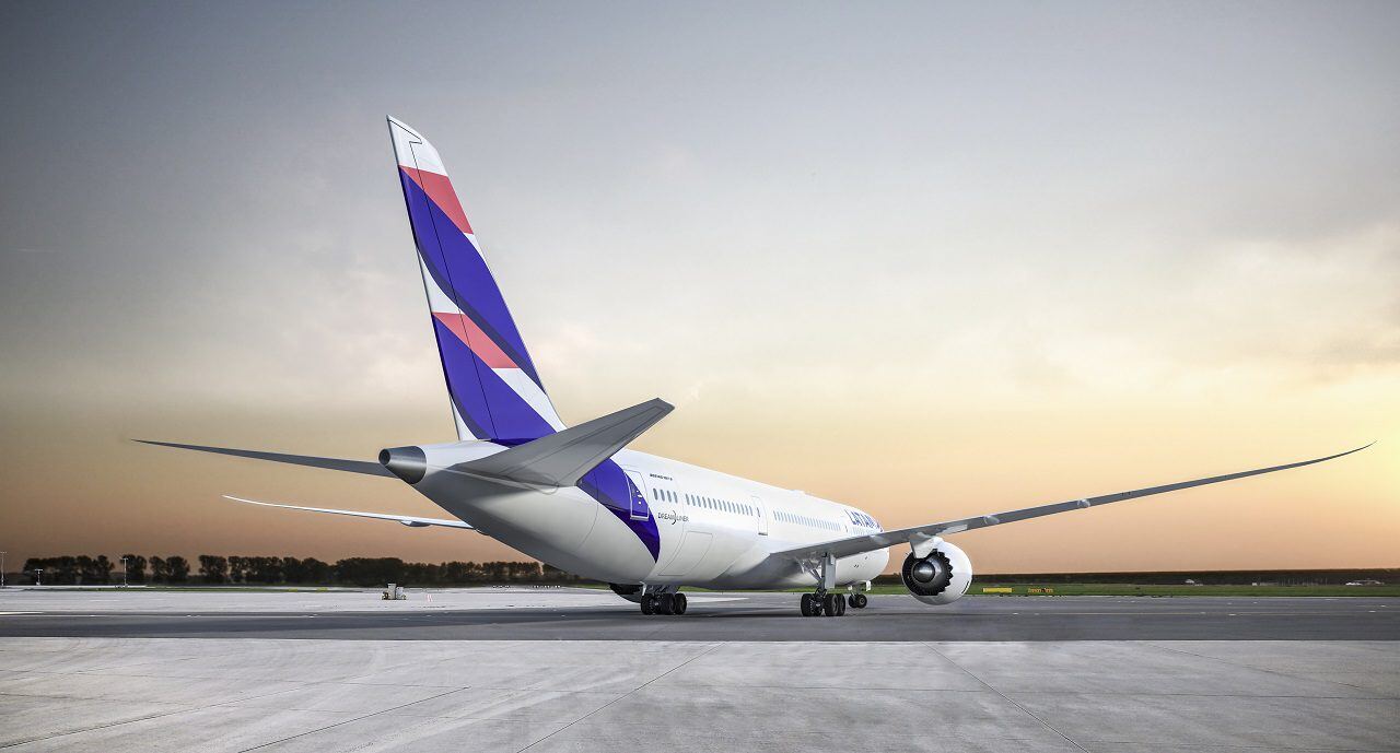 LATAM suspend temporairement ses vols entre Lima et Caracas