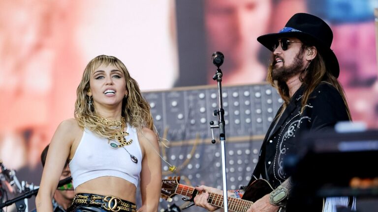 La mauvaise relation entre Miley Cyrus et son père, révélée dans certains audios controversés