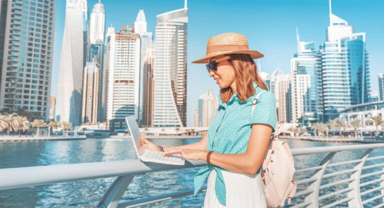Dubaï et Abu Dhabi se classent parmi les principaux pôles d'attraction des nomades numériques de haut niveau, selon une étude
