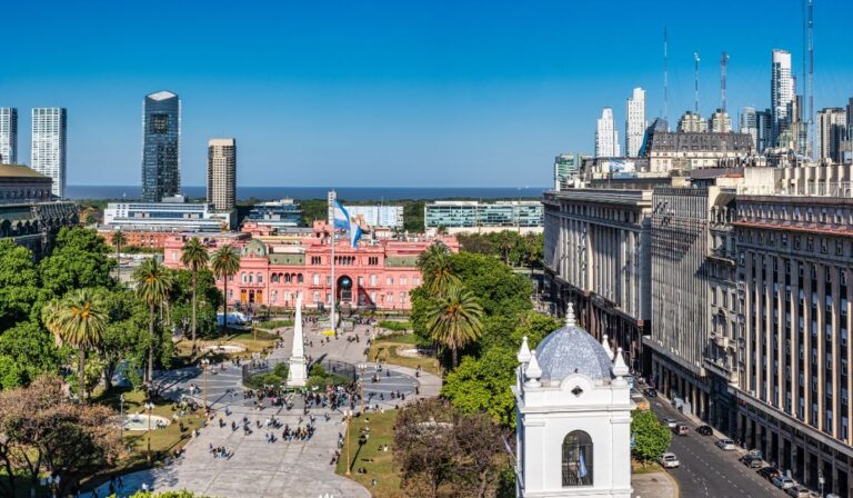 L'ambassade des États-Unis en Argentine émet une alerte aux voyageurs concernant la multiplication des escroqueries liées aux drogues lors de rencontres amoureuses