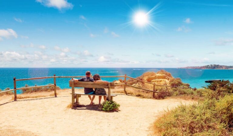 Le Portugal demande aux touristes de l'Algarve de conserver l'eau pendant la sécheresse