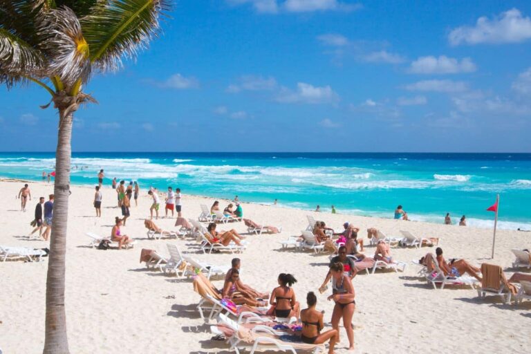 Cancun reste une destination sûre pour les touristes, selon les derniers avertissements des États-Unis