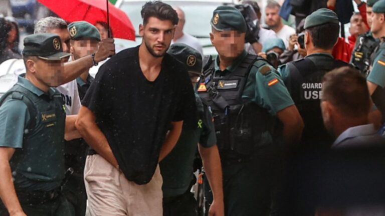 Rafa Mir reconnaît devant le juge qu'une des victimes a subi un coup