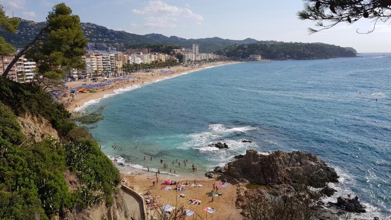 Lloret de Mar : Une destination dangereuse ? Ce qu&rsquo;il faut savoir avant de partir