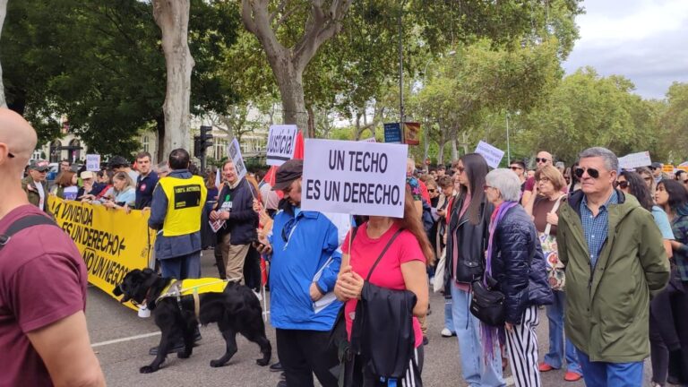 Manifestation pour le logement à Madrid et Barcelone.