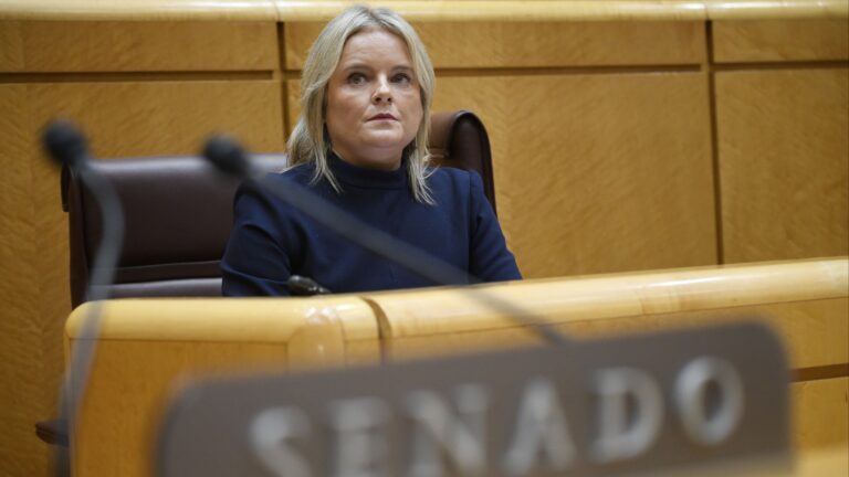 Le Sénat rejette la loi de fond et la renvoie au Congrès