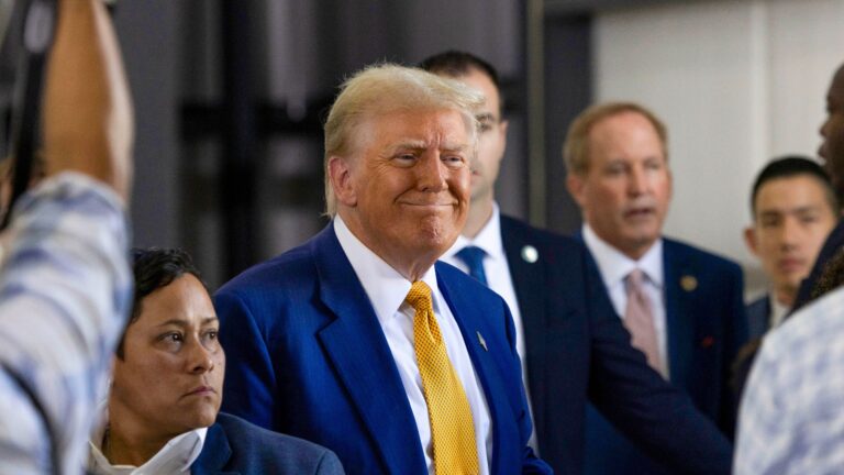 Donald Trump lance un appel aux électeurs arabes et musulmans