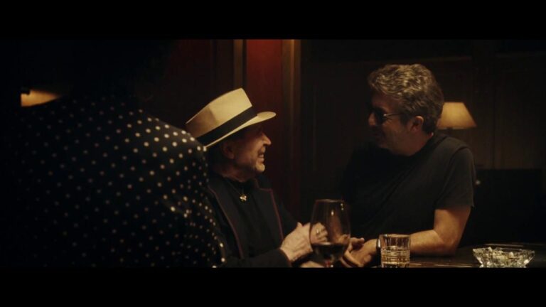 Joaquín Sabina s'entoure d'amis dans 'Un Última Vals', sa nouvelle chanson