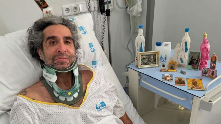 Mario Vaquerizo fait sa dernière déclaration depuis l'hôpital : « Protégé par mes vierges »