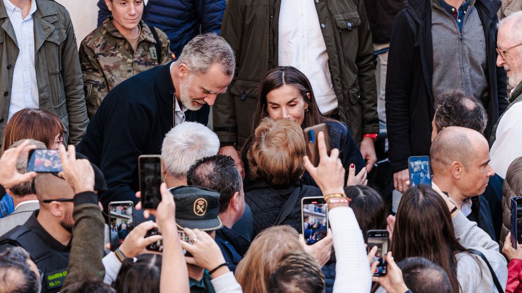 Felipe et Letizia à Chiva ce 19 novembre.