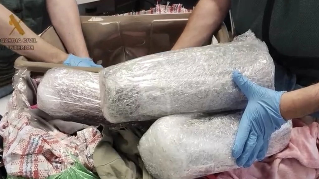 Sept personnes arrêtées dans un réseau de transport d'ecstasy, de cocaïne et de MDMA entre la Bolivie et l'Espagne