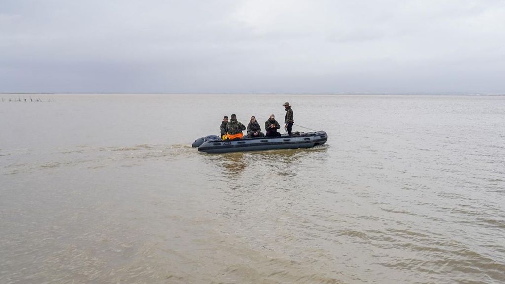 Les équipes d'urgence recherchent les victimes des dégâts dans l'Albufera