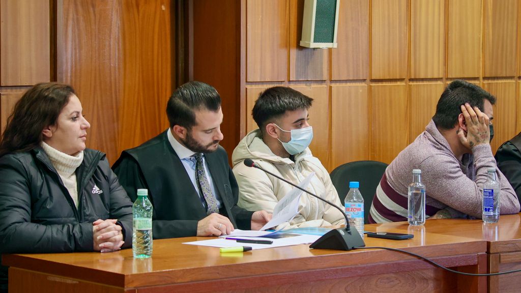 Un couple et leur fils reconnus coupables de meurtre pour la mort d'un jeune homme à Murcie