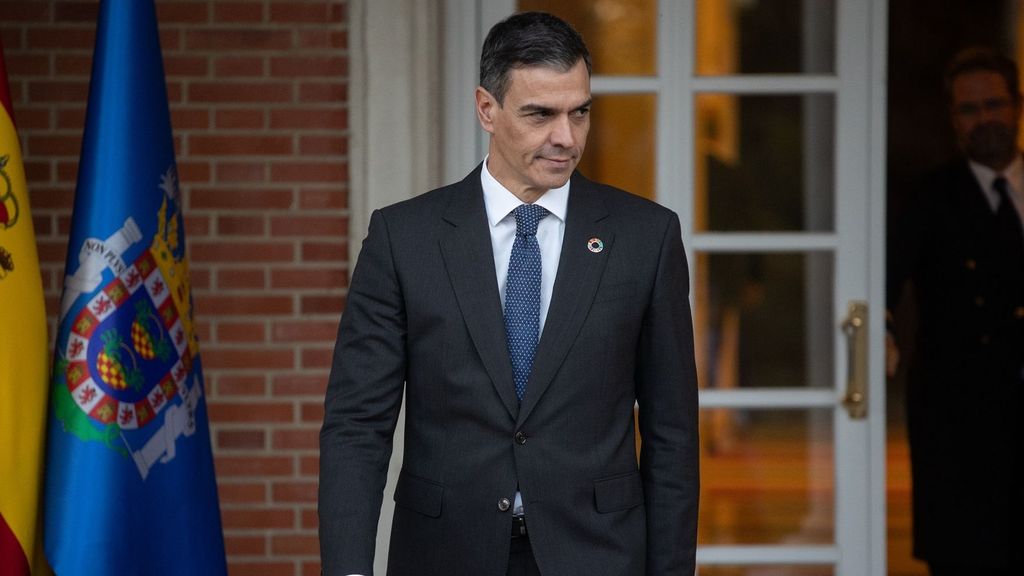 Pedro Sánchez, son épouse Begoña, des ministres et le PSOE poursuivent Víctor de Aldama