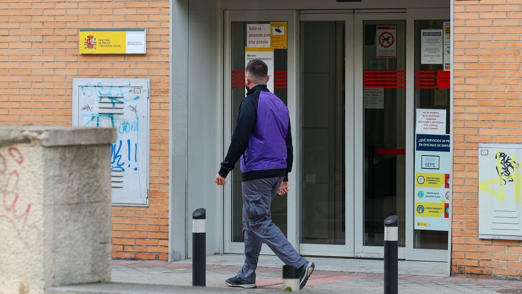 Extérieur d'un bureau de la SEPE, 5 novembre 2024