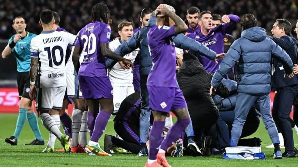 Peur à la Fiorentina-Inter après l'effondrement du jeune milieu de terrain Edoardo Bove